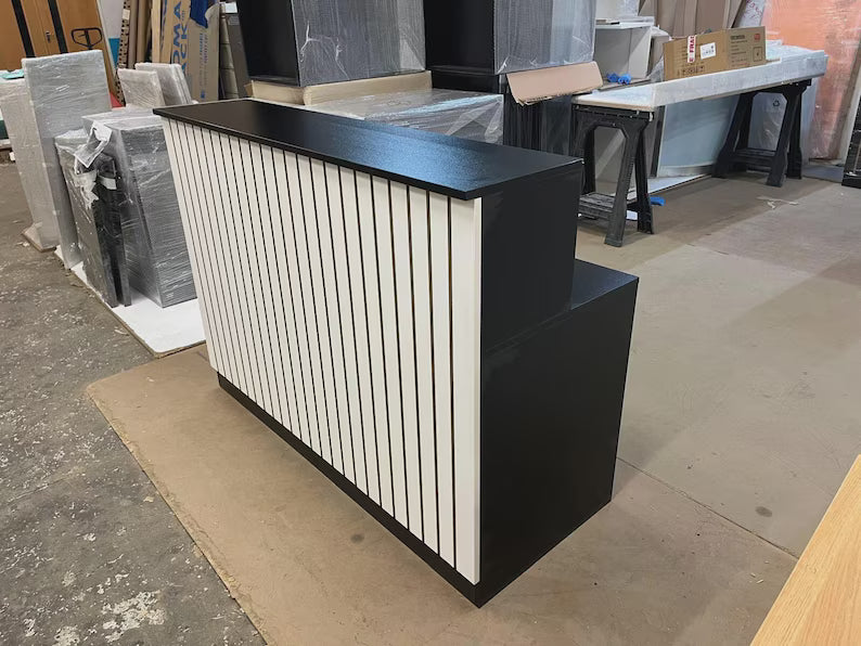 ZheeAura Reception Desk