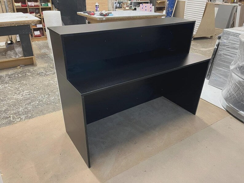 ZheeAura Reception Desk